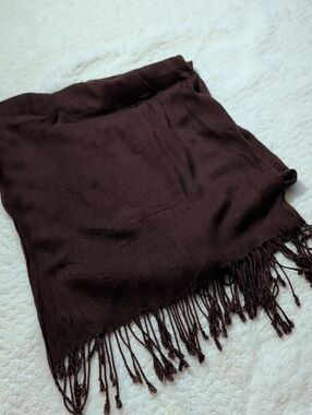 Storia Brown Fringed Wrap Scarf